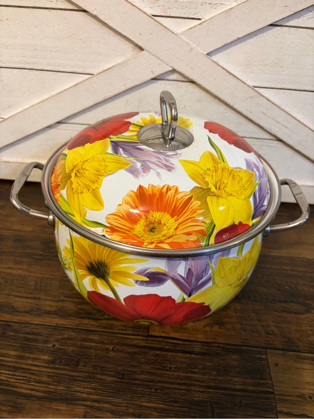 Floral Enamel Stockpot with Lid - Yellow & Multi Floral